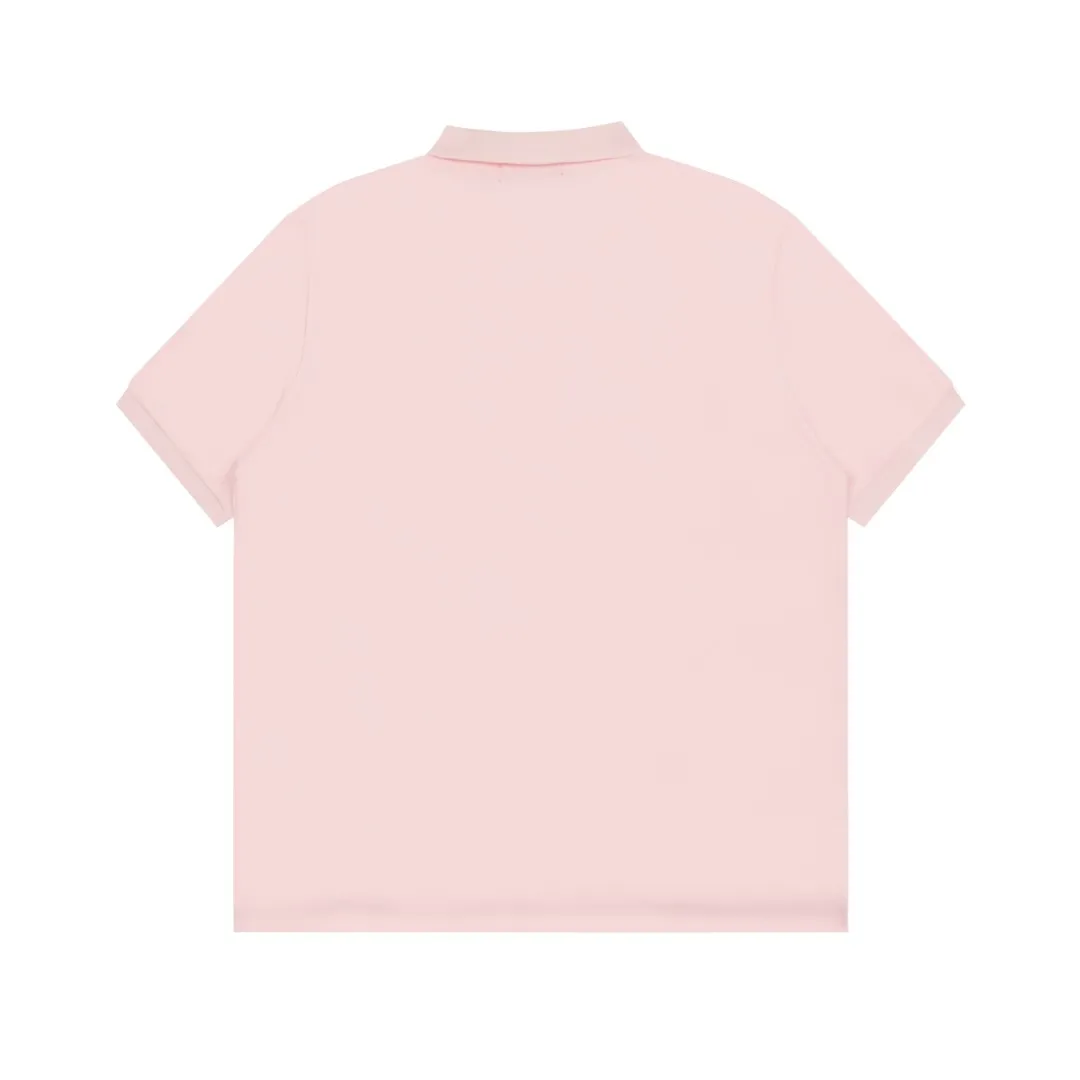 🅿️152 "Top quality" Style number: DS001# (not off the shelves all year round) [Ralph Lauren classic pony embroidered lapel POLO short sleeves] ✅Ralph Lauren Ralph Lauren classic basic versatile POLO short sleeves ✅Main supply platform live broadcast Wholesale entities will be replenished when out of stock Not removed from the shelves ✅ZP quality 1:1 version Scan the code to enter the GF website Z cabinet quality ✅Detailed quality The only one in Guangzhou Imported pique fabrics Mainly high-end, cost-effective and good quality. Needless to say, the version is restored to the original version. The maximum size can be worn up to 210 pounds. Loose, comfortable and stress-free. ✅Wear for work and life. Suitable for various occasions. A must-have recommendation for couples. Size: